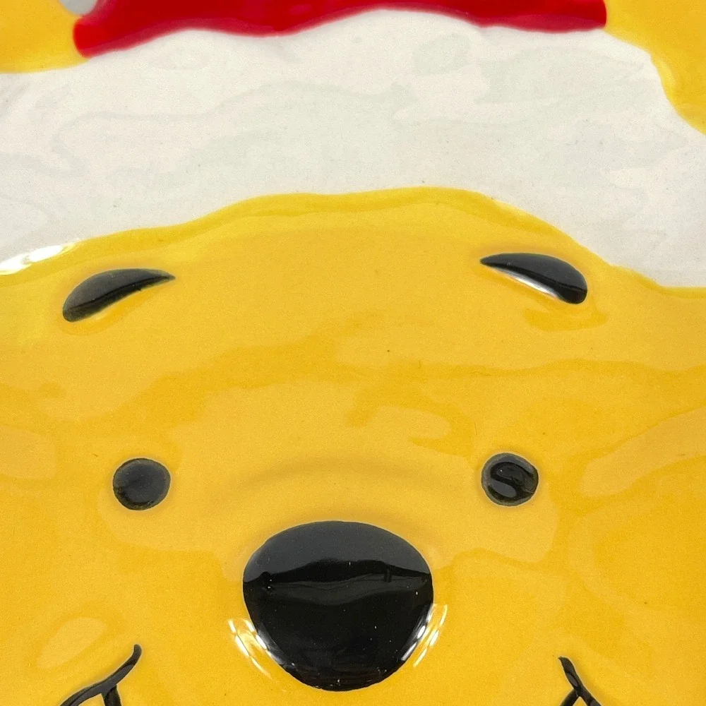Disney Winnie the Pooh Santa Hat Christmas Ceramic Plate Zrike Brands Yellow 8in